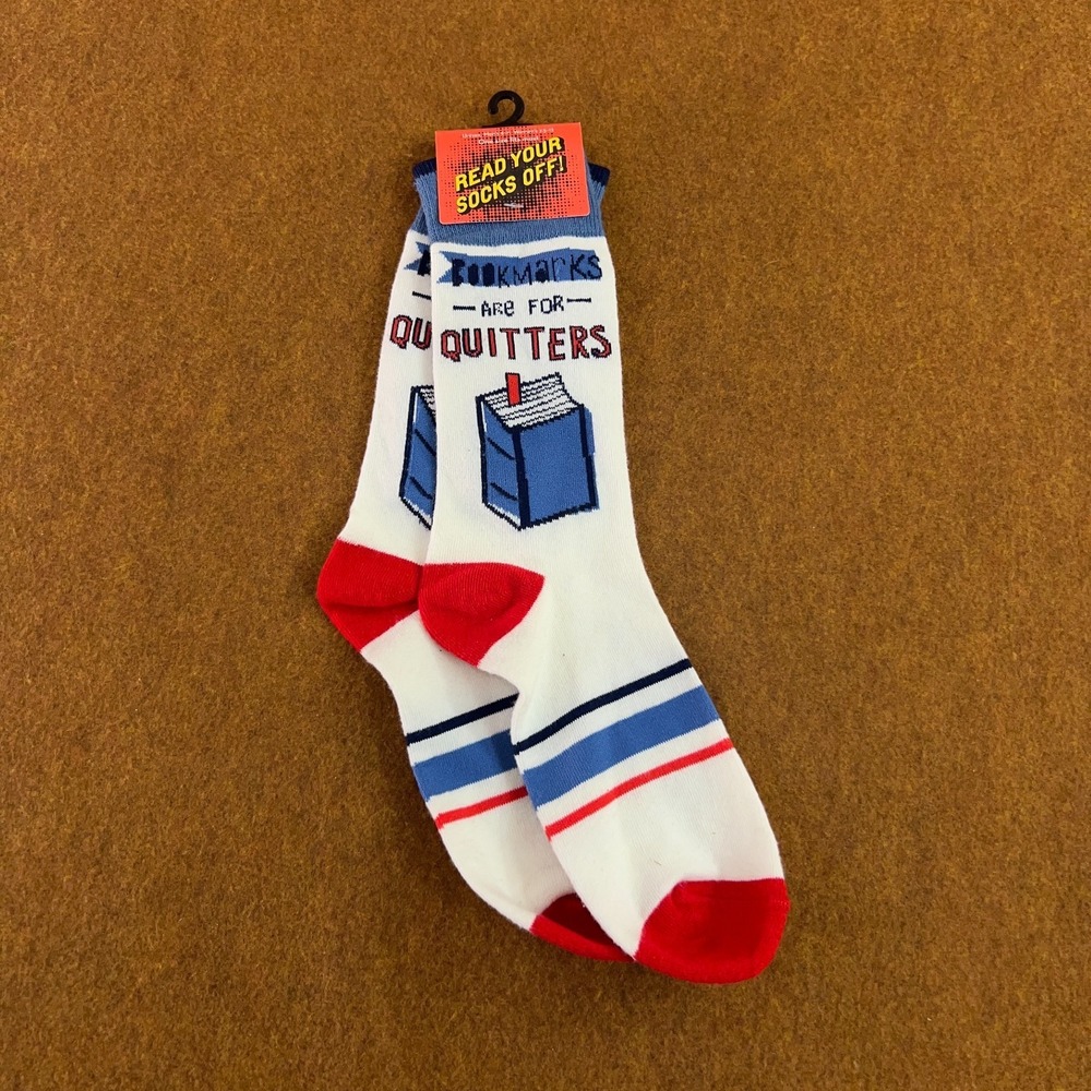 Gibbs Smith Adult One Size Bookmarks Are for Quitters Crew Socks NWT
